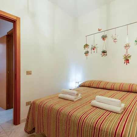 Guesthost - La Casa Di Sofia E Bea Otranto