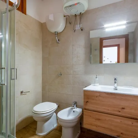 Guesthost - La Casa Di Sofia E Bea Apartman Otranto